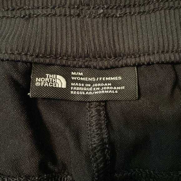 The North Face athletic two piece bundle in excellent preowned condition size M - Picture 9 of 12